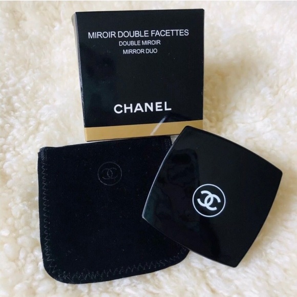 Authentic CHANEL Black Compact Double Mirror - Picture 2 of 4
